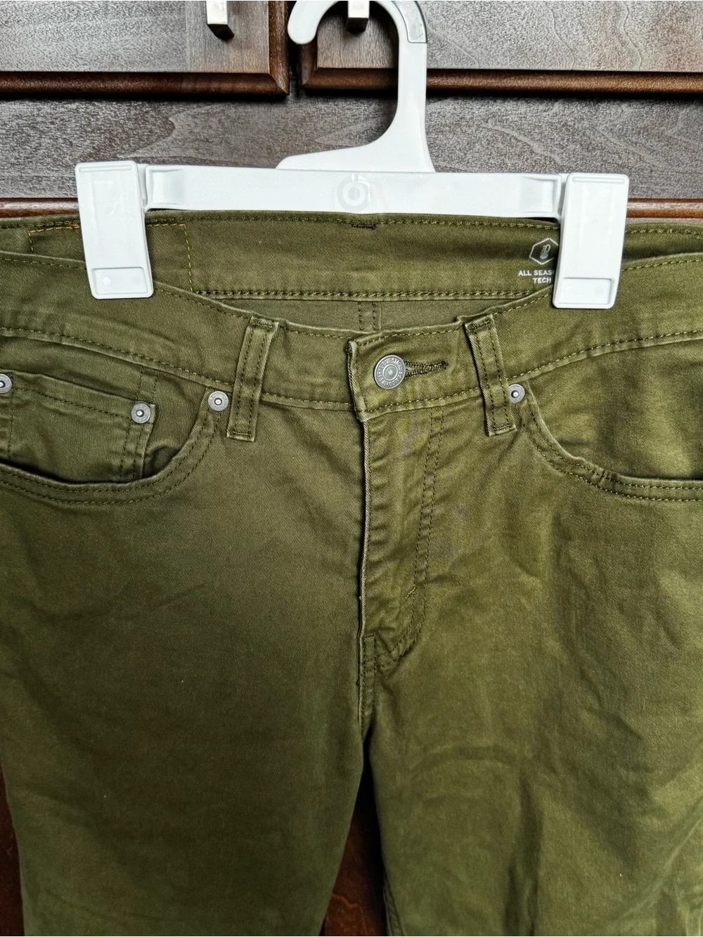Levi’s 511 Olive Green Slim Fit Stretch Twill Pants Size 31